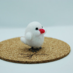 【送料無料】羊毛フェルト  置物　文鳥 （白文鳥） 3枚目の画像