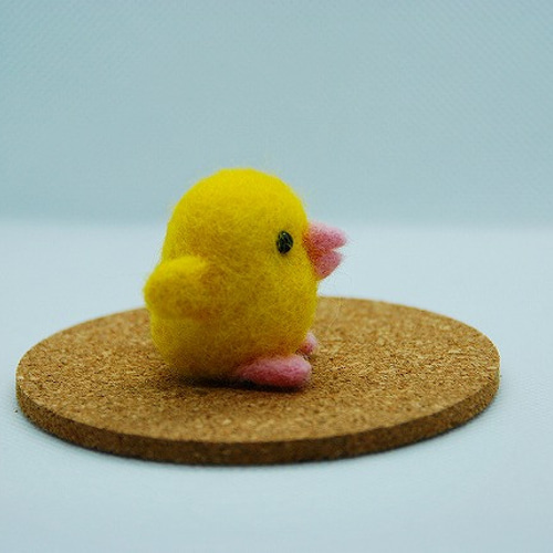 送料無料】羊毛フェルト ストラップ 置物 まんまる ひよこちゃん 羊毛