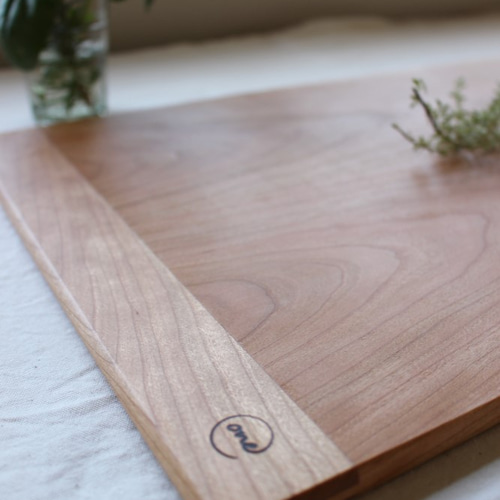 大きなカッティングボード：チェリー まな板・カッティングボード