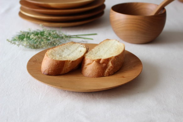 山桜のお皿 ２枚セット：φ１８５：パン皿 1枚目の画像