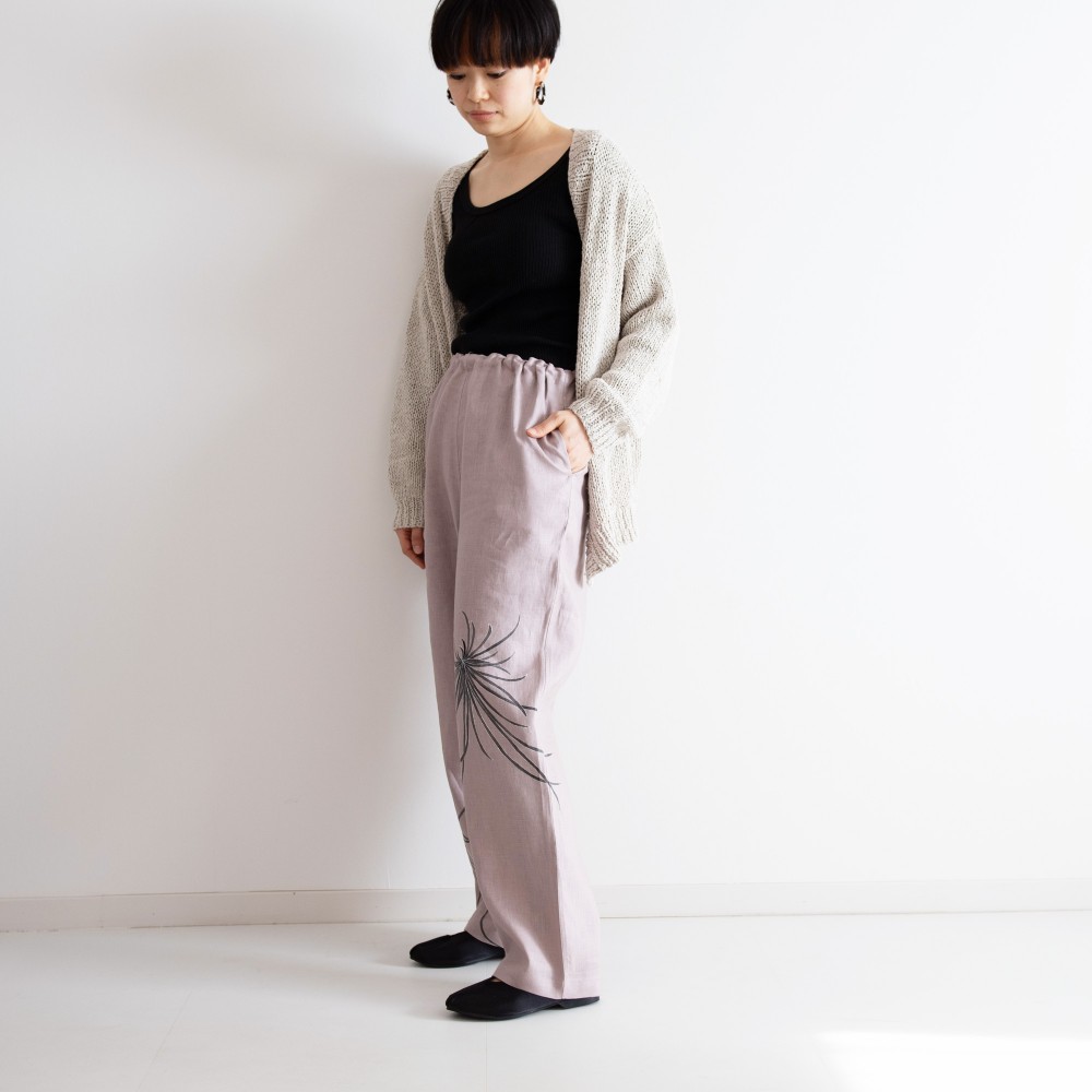 リネンテーパードパンツ　墨乱菊