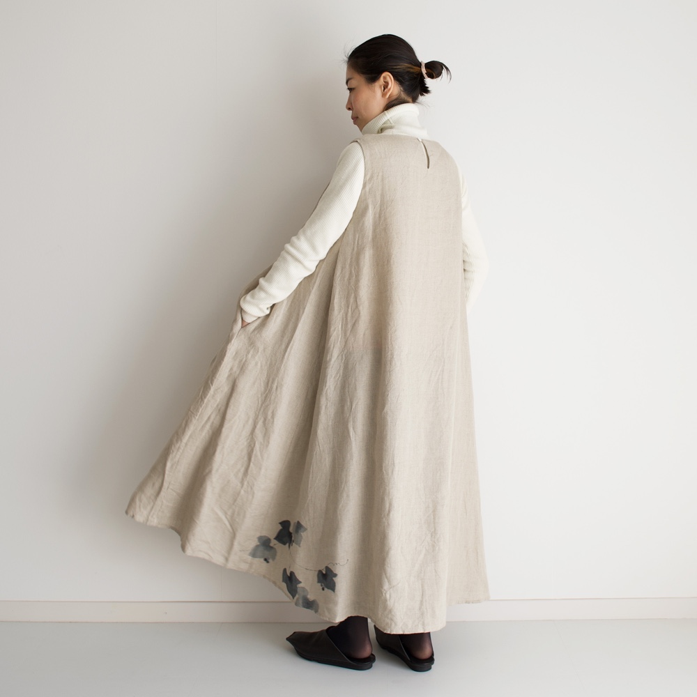 手描き葡萄柄　たっぷりリネンロングワンピース　ベージュ