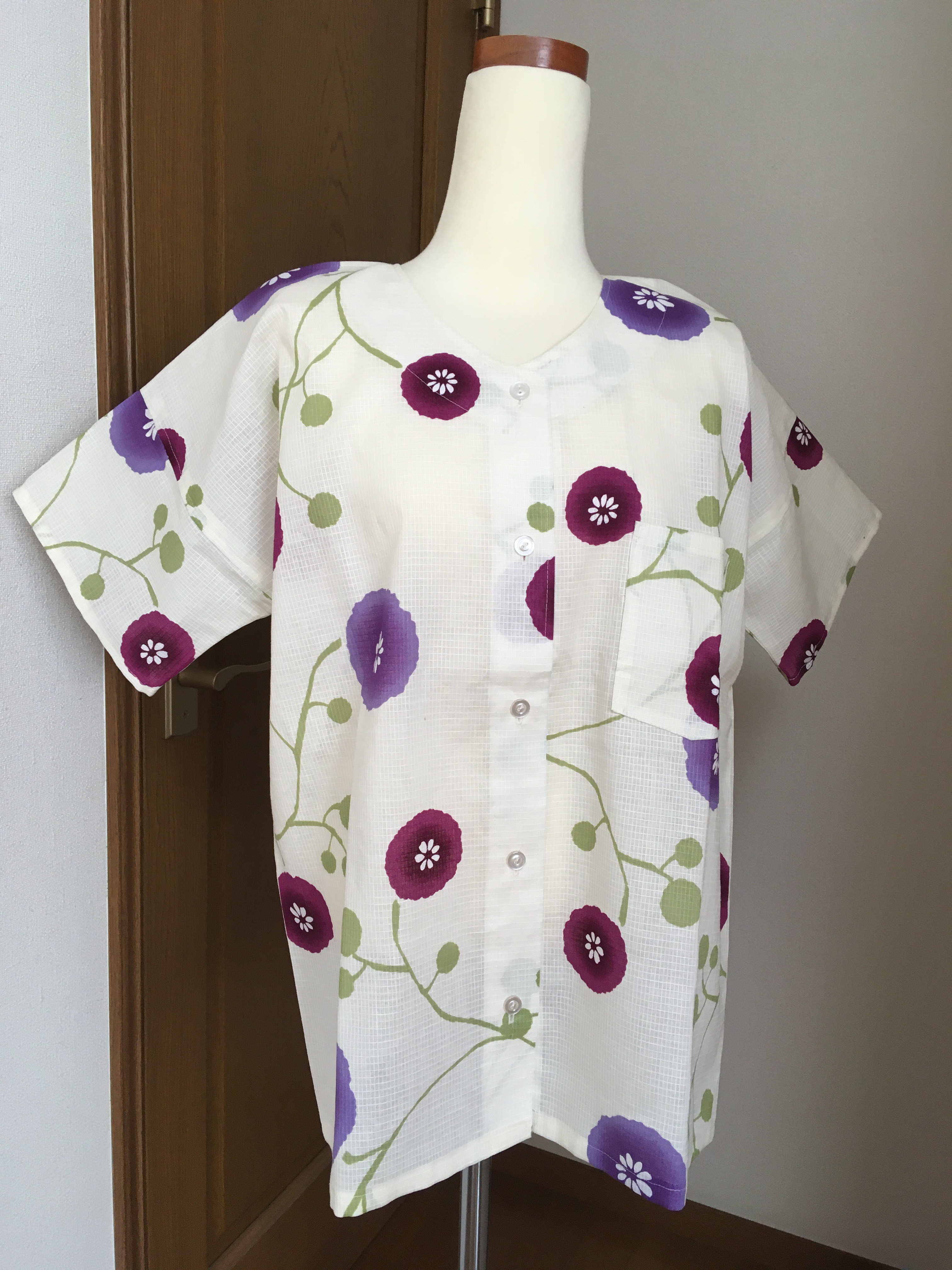 夏のリゾートや花火大会で着たい和柄ブラウス 4,400円