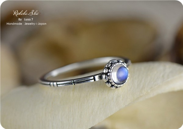 【RLL.S】宝石質 ムーンストーン 「蓮」のリング 指輪　4mm 2枚目の画像