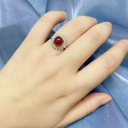 絆 子宝 情熱 恋愛成就を象徴する石 レッドアゲートとジルコニアのフラワー指輪 リング 1月誕生石 7枚目の画像