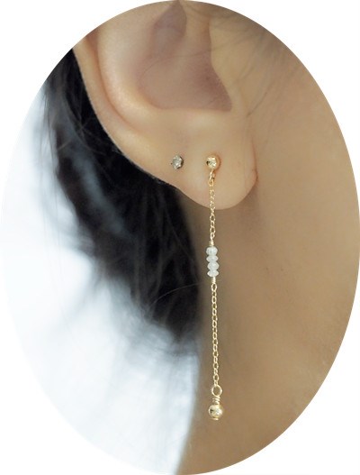 永遠不変 天然ダイヤモンド　チェーンピアス　イヤリング可　4月誕生石