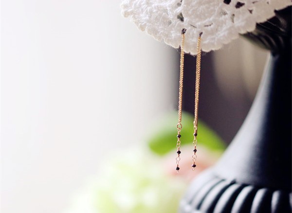 永遠に変わらないもの 天然ブラックダイヤモンドのアメリカンピアス 4月誕生石