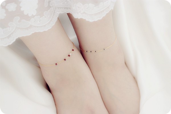 「永遠不変」天然ブラックダイヤモンドのアンクレット　4月誕生石 重ね付けにも！