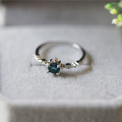 倫敦藍托帕石或月光石戒指 小指戒指 可疊戴 ~ 十一月生日石 第3張的照片