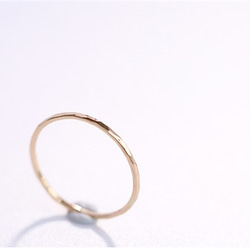 14KGF 簡單錘打戒指 閃光戒指 粉紅色戒指 非常適合堆疊 第1張的照片
