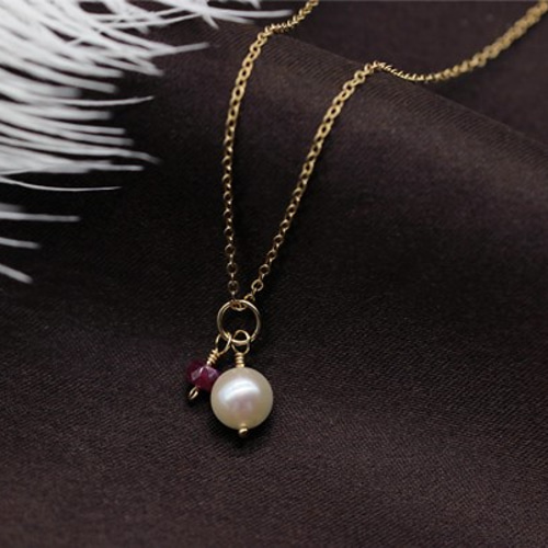 真珠とルビー装飾の14Kネックレス
