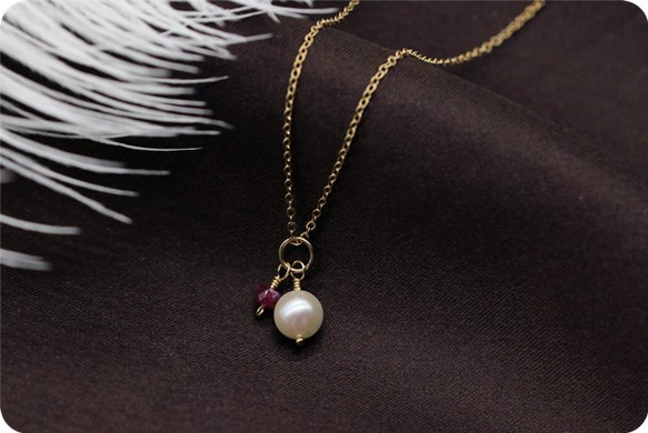 最高品質 Hanadama AKOYA 珍珠和紅寶石項鍊六月/七月生日石 第1張的照片