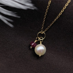 最高品質 Hanadama AKOYA 珍珠和紅寶石項鍊六月/七月生日石 第2張的照片