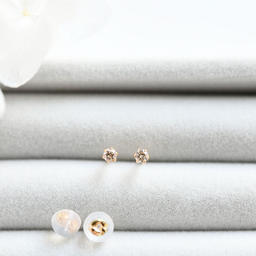 4°C ダイヤモンド スタッドピアス フロスティ 4°C K10ダイヤモンド