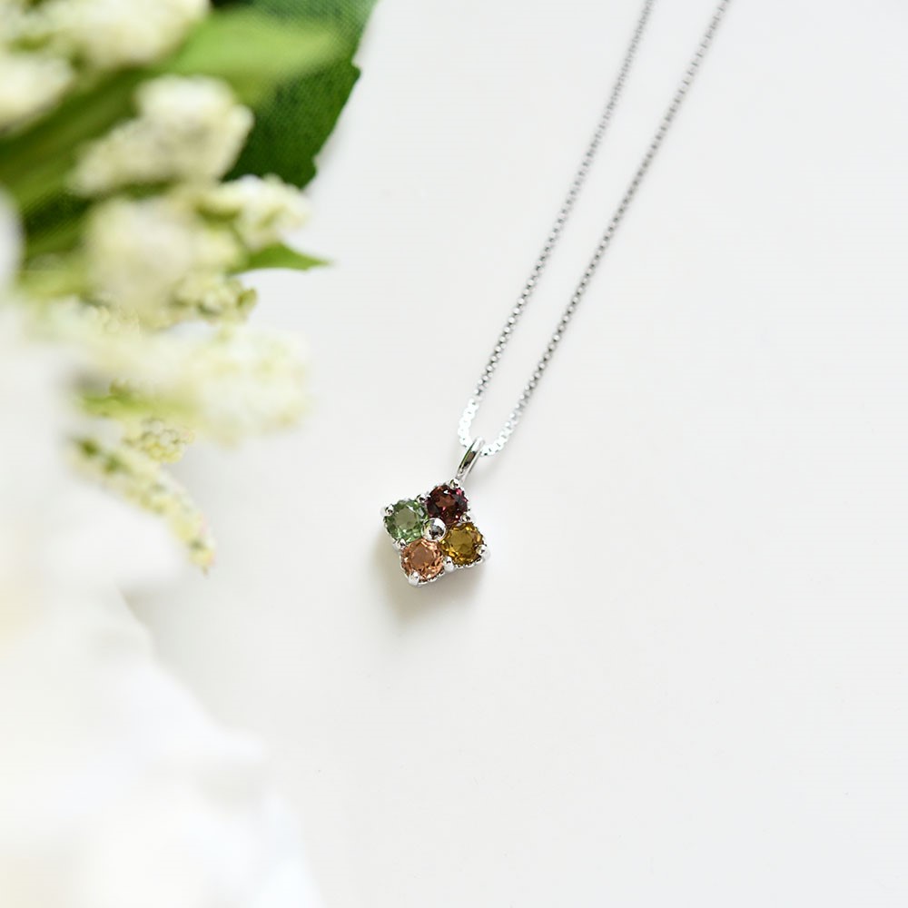 クローバー カラフルトルマリンのネックレス 10月誕生石