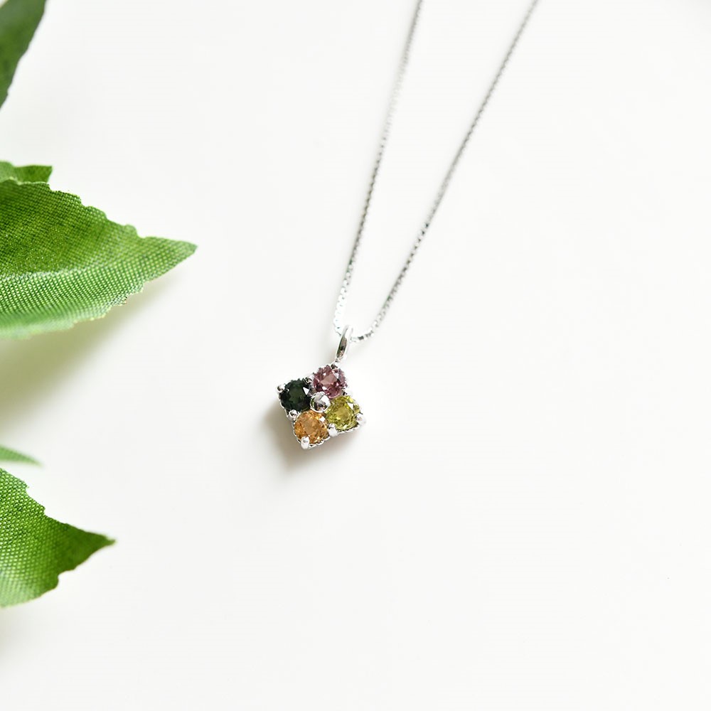 クローバー カラフルトルマリンのネックレス 10月誕生石