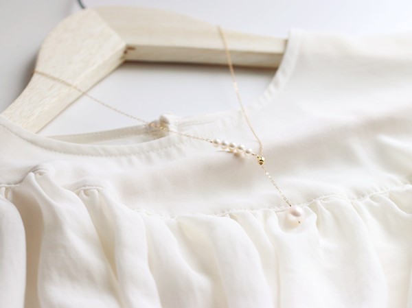 鏡面淡水パールのスライドY字ネックレス　6月誕生石　チョーカーと重ね付けにも！