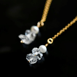 綻放才華的種子赫基默鑽石與淡水珍珠美國耳環四月生日石 第2張的照片