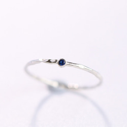 嬰兒藍寶石銀戒指小指戒指法朗戒指九月誕生石 第1張的照片