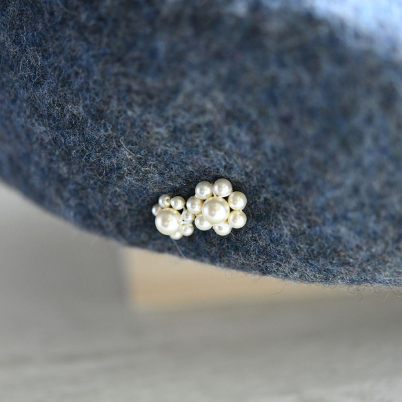 溫暖時尚的施華洛世奇珍珠和貝雷帽深灰色 第2張的照片