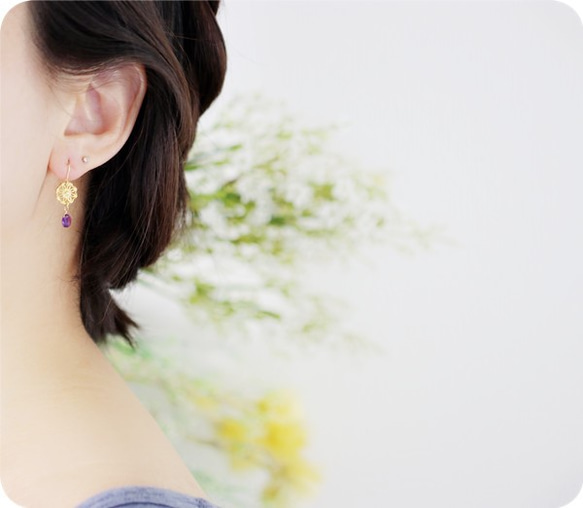 愛的守護石紫水晶和菊花穿孔耳環可能二月誕生石 第6張的照片