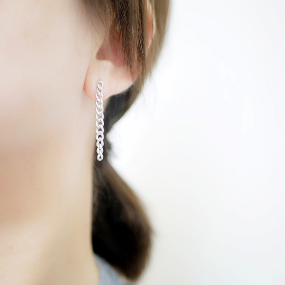 銀色不對稱 Kihei 鍊式耳環 第1張的照片