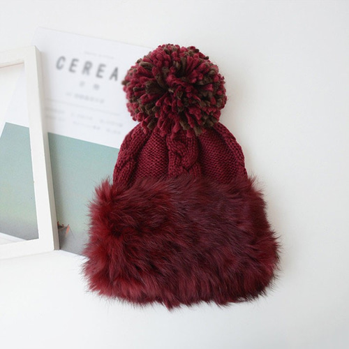ふわふわオシャレ アンゴララビットファー ポンポン付きニット帽 3色