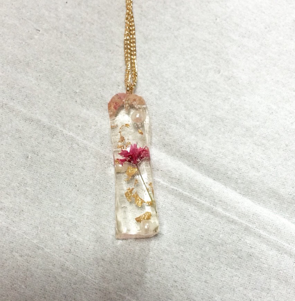 試作品！ひねり長方形の水中花ネックレス♡ 2枚目の画像