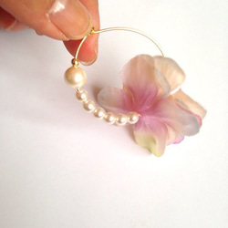 優しいお花 〜hoop pearl pierce〜 2枚目の画像