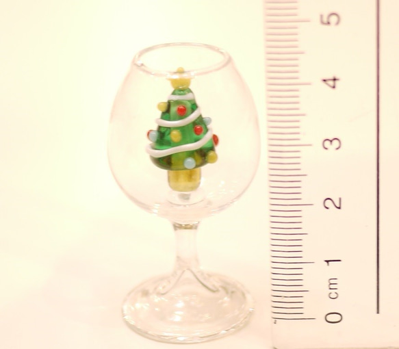 ミニチュアガラスのワイングラス　ツリー 3枚目の画像