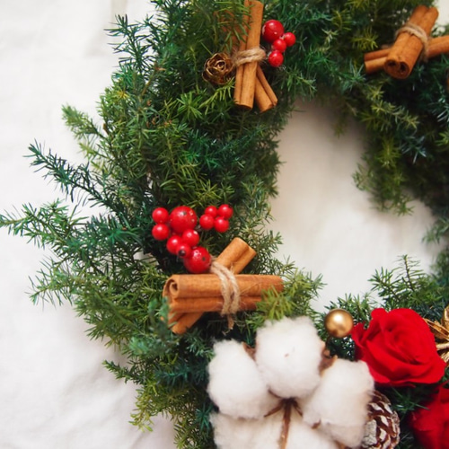プリザーブドフラワーのまんまる王道クリスマスリース（27cm