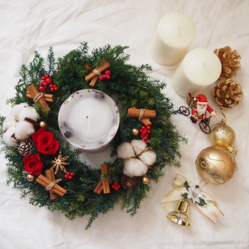 プリザーブドフラワーのまんまる王道クリスマスリース（27cm