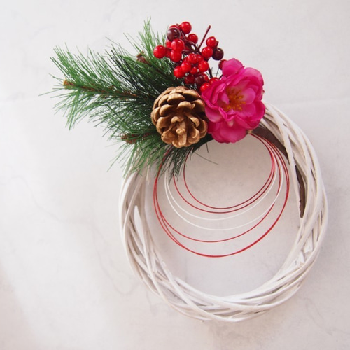 椿のシンプルモダンなしめ縄（小） プリザーブドフラワー muguetfleur