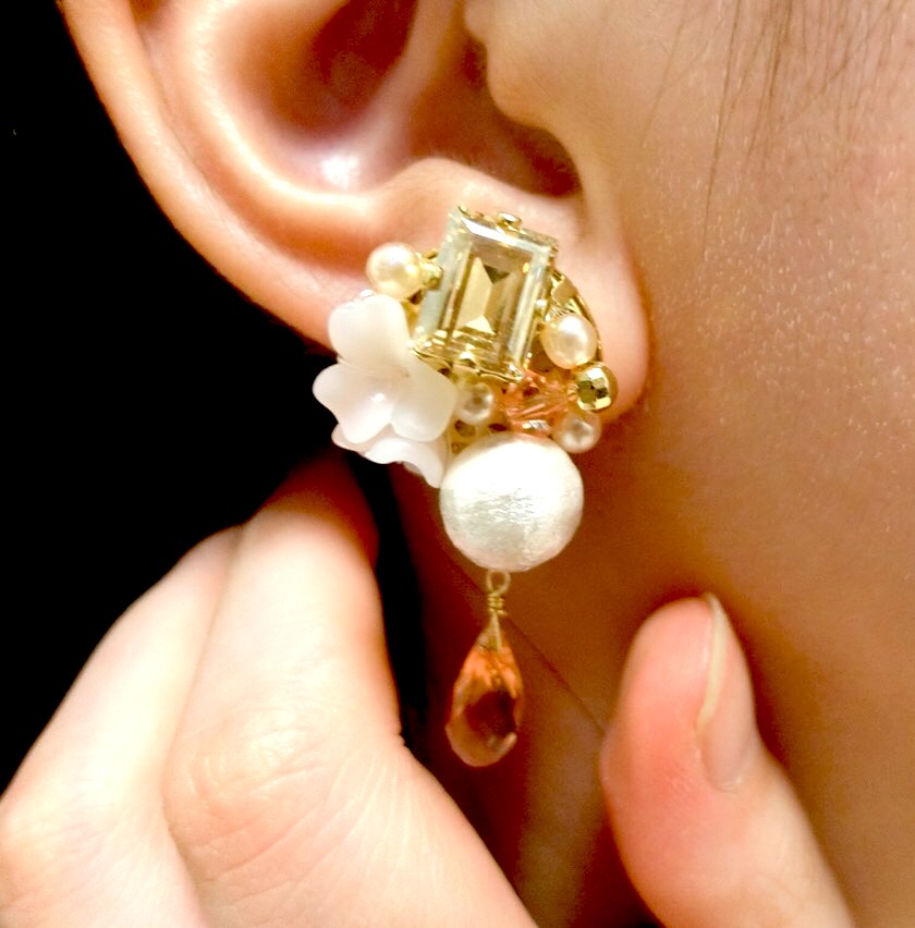 ローズオレンジ スワロフスキービジューピアス