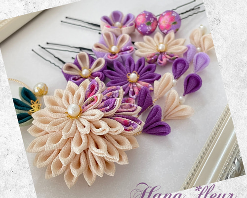 和 柄 ＊ダリア＊薄紫(すみれ)＊生成❁振袖 髪飾り【つまみ細工】結婚