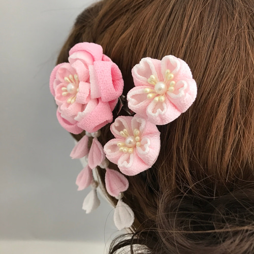 ❀さくら つまみ細工髪飾り ピンク＊白❁クリップ【つまみ細工