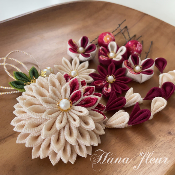 生成＊ぼたん柄❁振袖ダリア髪飾り【つまみ細工】結婚式・成人式・卒業