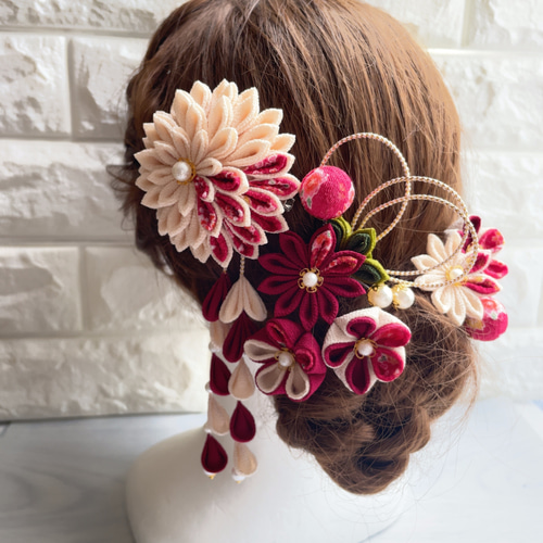 生成＊ぼたん柄❁振袖ダリア髪飾り【つまみ細工】結婚式・成人式・卒業