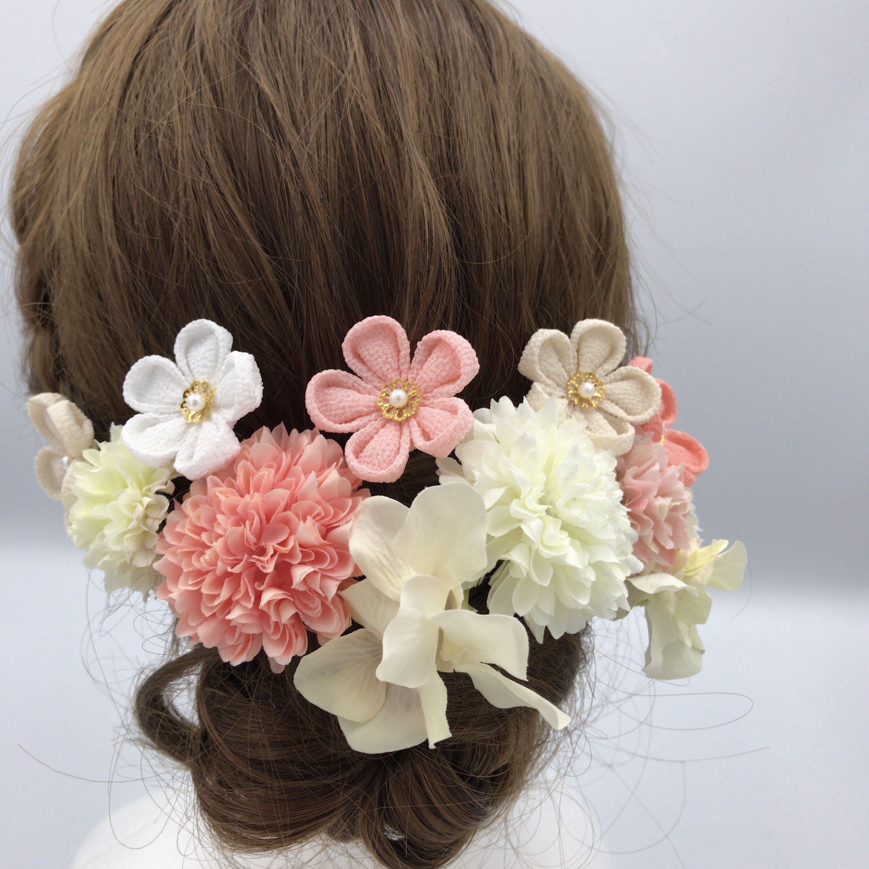 ❁ つまみ細工小花＆ピンポンマム❁﻿振袖髪飾り ピンク＊白＊生成