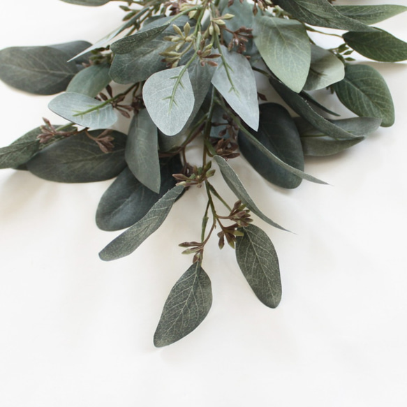 「送料無料」細葉ユーカリ ミニスワッグリース 壁掛け ハンギングリース（アーティフィシャルフラワー） 5枚目の画像