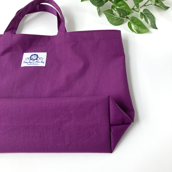 プチトートバッグ　防水ナイロンでとっても軽くて使いやすい♪プールバッグや保育園バッグに　紫 3枚目の画像