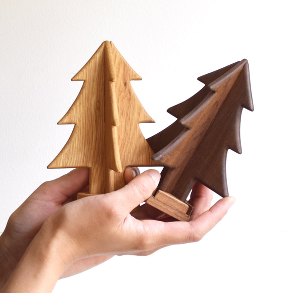 無垢材で作るクリスマスツリーキット（オーク材） 1枚目の画像