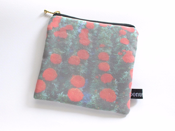 SMALL POUCH （ ROUND FLOWERS ）-RED　オリジナルテキスタイルのポーチ 2枚目の画像