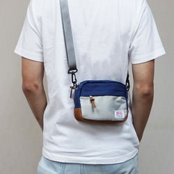 Argali shoulder bag 真皮 多用途 耐用 YKK拉鍊 2way 單肩包 肩背包 斜背包 腰包 藍灰 第1張的照片