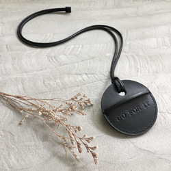 KAKU皮革設計 gogoro鑰匙皮套訂製  全黑色 第1張的照片