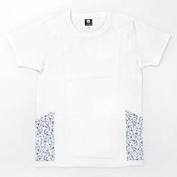 数量限定ハンドメイド2019 《送料無料》サイドポケット〜XSサイズ　Tシャツ　ホワイトx花柄 1枚目の画像
