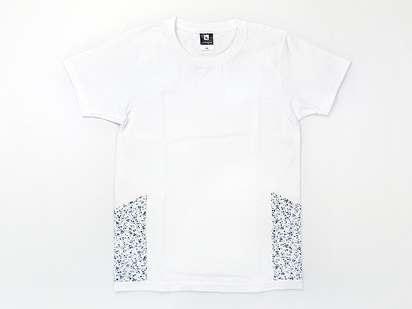 数量限定ハンドメイド2019 《送料無料》サイドポケット〜XSサイズ　Tシャツ　ホワイトx花柄 1枚目の画像
