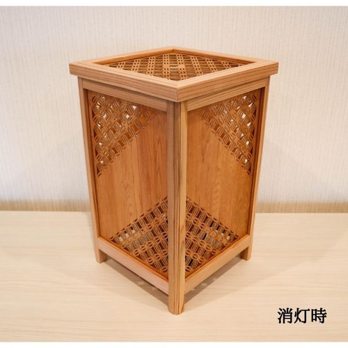 和風照明・インテリア照明 KND300-1008 レーザー角行灯「奏」 七宝 