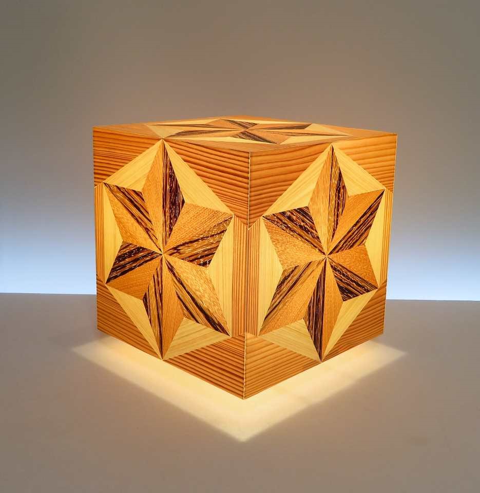 和風照明・インテリア照明　AKA-025　アクリキューブ行灯　銘木ツキ板　寄木模様B 　LED電球