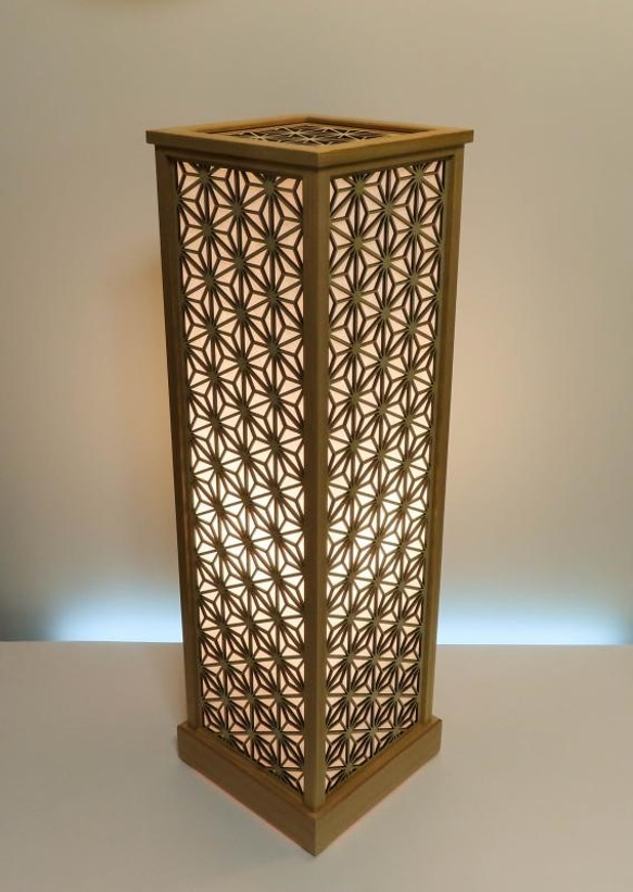 和風照明・インテリア照明　LAD-1861　レーザー行灯「趣」 ＬＬサイズ　麻の葉組子模様 楮和紙貼り　ＬＥＤ電球 1枚目の画像